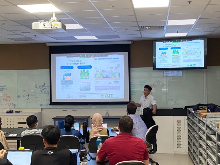 Dr. Ho Huu Loc Presented in EOS – ASE Seminar Series, Singapore